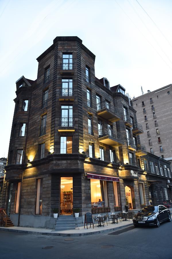 Boulevard Hotel Yerevan Exterior photo